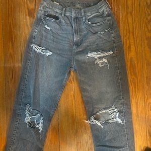 American eagle mom jeans